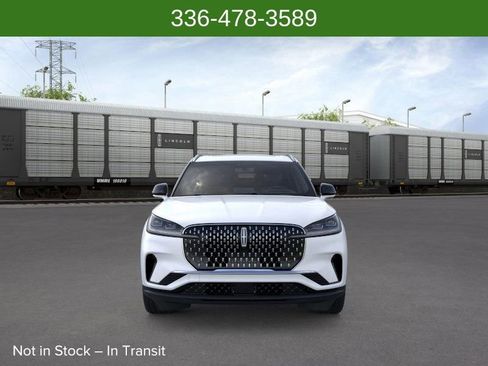 New 2026 Lincoln Aviator Reserve image 6