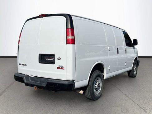 Used 2017 GMC Savana 2500 image 7