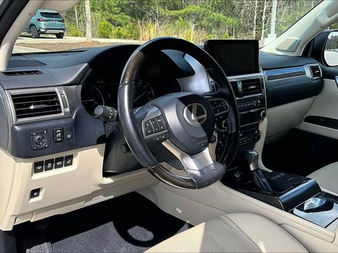 Used 2023 Lexus GX 460 Premium w/ Premium Package AWD/4WD image 30