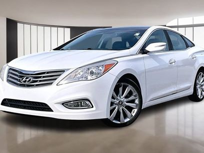 Used 2013 Hyundai Azera w/ Technology Pkg