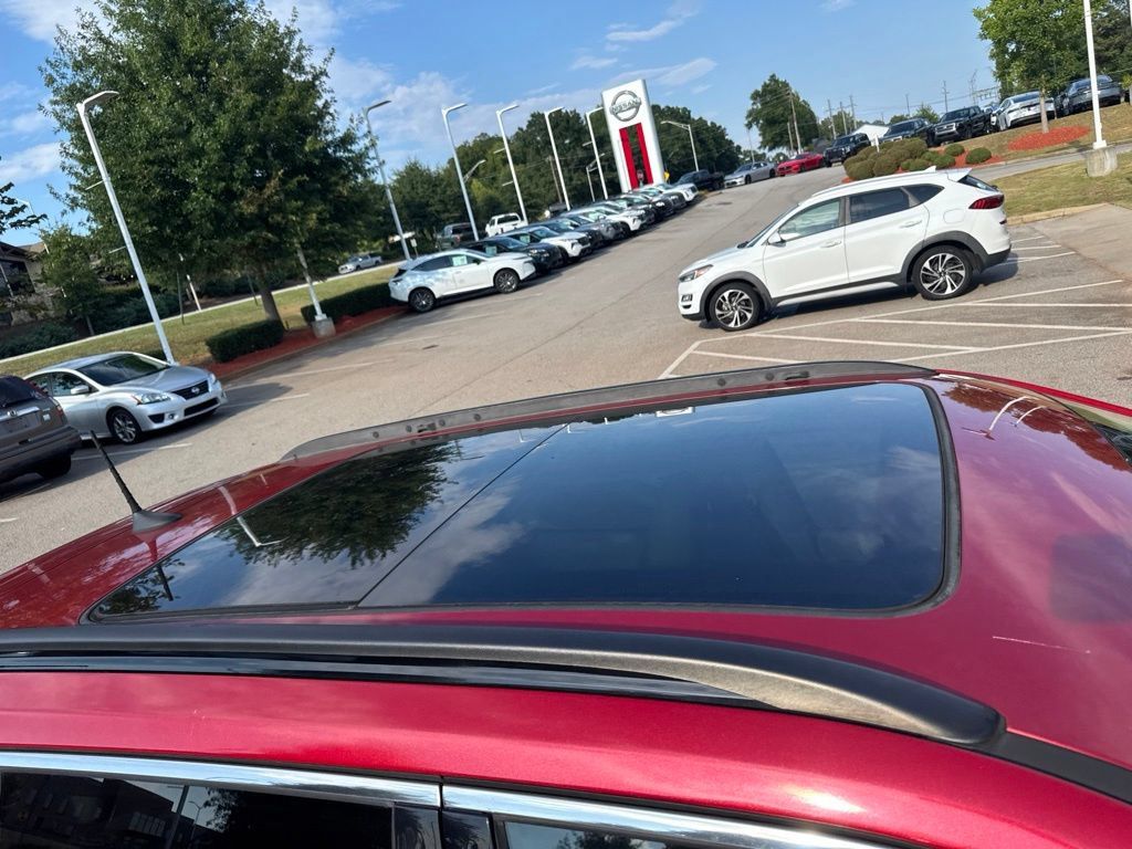Used 2019 Jeep Compass Latitude w/ Popular Equipment Group FWD image 4