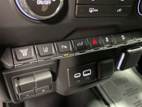 New 2026 Chevrolet Silverado 2500 Custom w/ Custom Value Package image 32