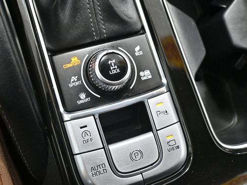 Used 2020 Kia Telluride SX w/ SX Prestige Package AWD/4WD image 24