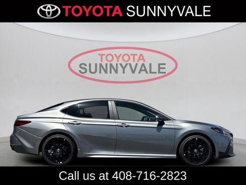 Used 2026 Toyota Camry SE w/ Convenience Package FWD image 9