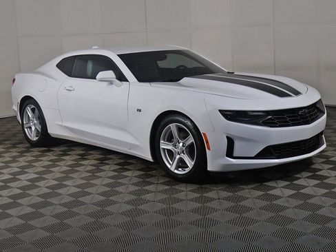 Used 2022 Chevrolet Camaro LT image 2