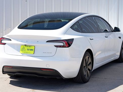 Used 2024 Tesla Model 3 Long Range image 54