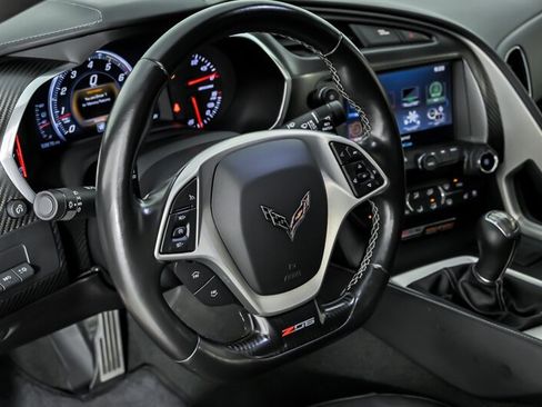Used 2016 Chevrolet Corvette Z06 w/ 3LZ Preferred Equipment Group RWD image 23