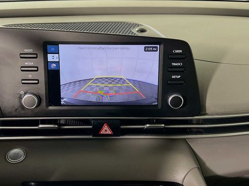 Certified 2025 Hyundai Elantra Sport FWD image 13