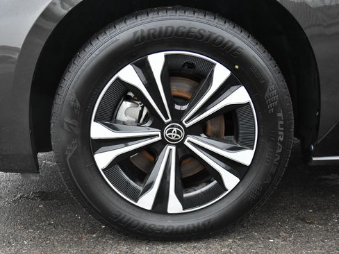 Used 2024 Toyota bZ4X AWD w/ Weather Package image 12