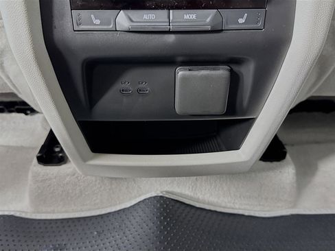 New 2026 Buick Enclave Avenir image 28