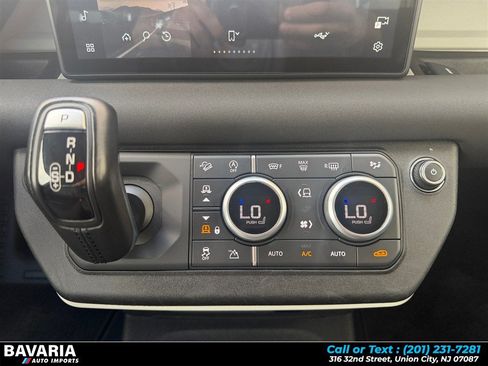 Used 2021 Land Rover Defender 90 First Edition AWD/4WD image 22