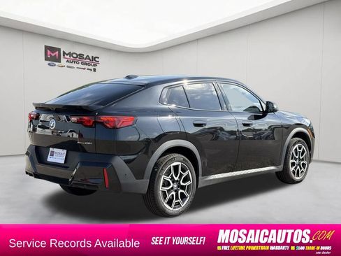 Used 2026 BMW X2 xDrive28i AWD/4WD image 7