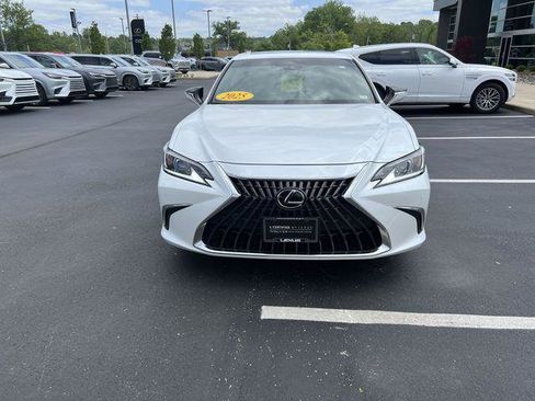Certified 2025 Lexus ES 300h w/ Premium Package FWD image 7