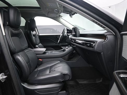 Used 2025 Lincoln Aviator Reserve w/ Equipment Group 201A image 36