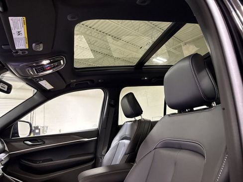 New 2026 Jeep Grand Cherokee Limited w/ Limited Altitude Package AWD/4WD image 20