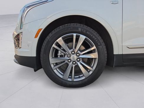 Certified 2026 Cadillac XT5 Premium Luxury w/ Driver Assist Package AWD/4WD image 9