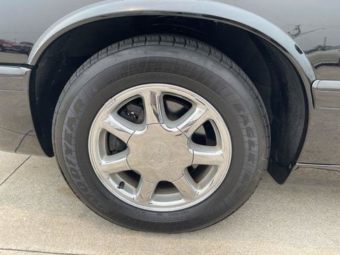 Used 2001 Cadillac Eldorado Touring FWD image 17