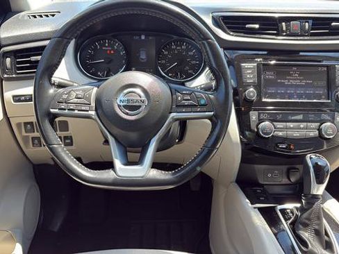 Used 2022 Nissan Rogue Sport SL AWD/4WD image 20