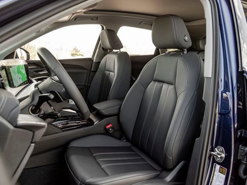 Certified 2025 Audi Q5 Premium Plus w/ Premium Plus AWD/4WD image 13
