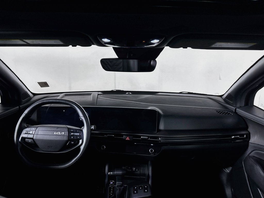 Certified 2026 Kia Sportage X-Pro Prestige AWD/4WD image 12