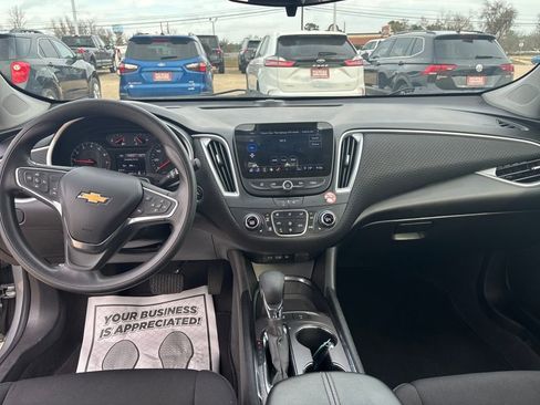 Used 2024 Chevrolet Malibu LT image 13