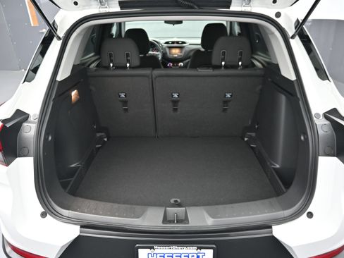 Used 2023 Chevrolet TrailBlazer LT FWD image 26