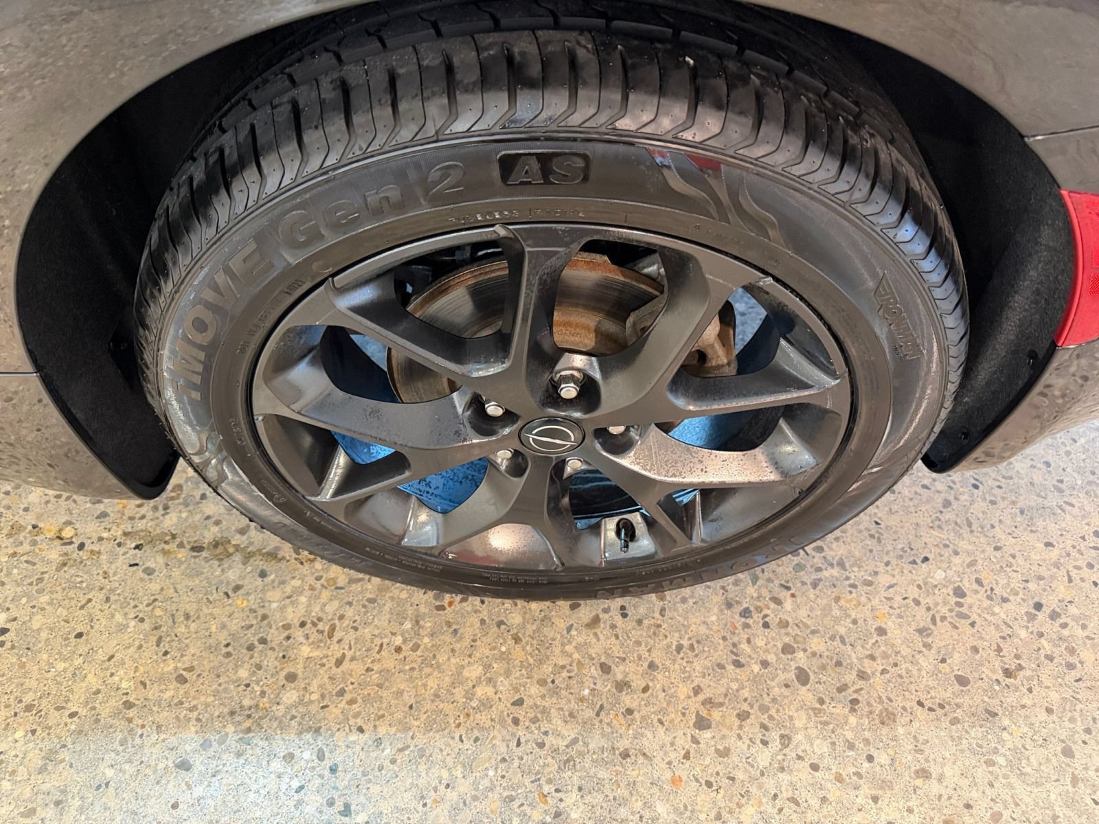 Used 2025 Chrysler Pacifica Limited FWD image 33