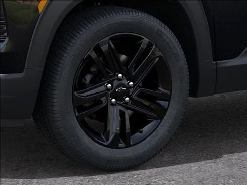 New 2026 Chevrolet TrailBlazer LT w/ Convenience Package FWD image 9
