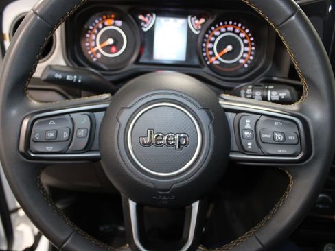 Used 2024 Jeep Wrangler Sport S image 34