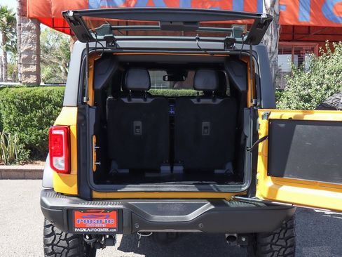 Used 2022 Ford Bronco Black Diamond image 8