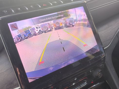 Used 2023 Jeep Grand Cherokee L Limited w/ Black Appearance Package image 14