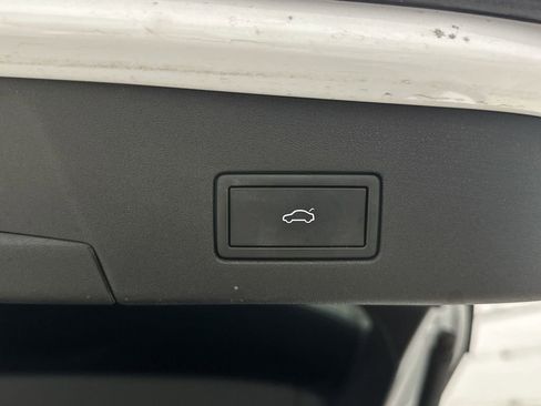 Used 2021 Volkswagen ID.4 Pro S image 17