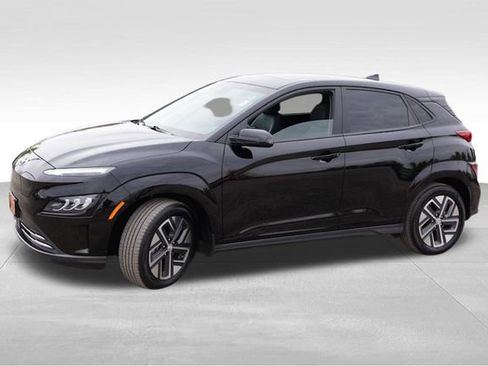 Used 2023 Hyundai Kona Limited image 10