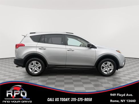 Used 2014 Toyota RAV4 LE image 6