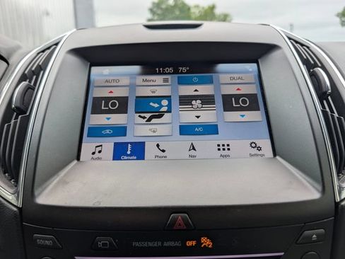 Used 2019 Ford Edge Titanium w/ Equipment Group 301A FWD image 27