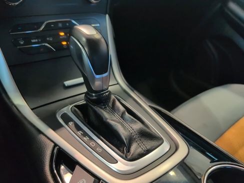 Used 2018 Ford Edge SEL w/ Equipment Group 201A AWD/4WD image 26