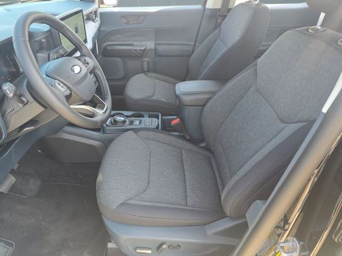 New 2025 Ford Maverick XLT w/ XLT Luxury Package image 4