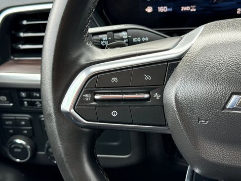 Used 2025 Chevrolet Tahoe Z71 image 32