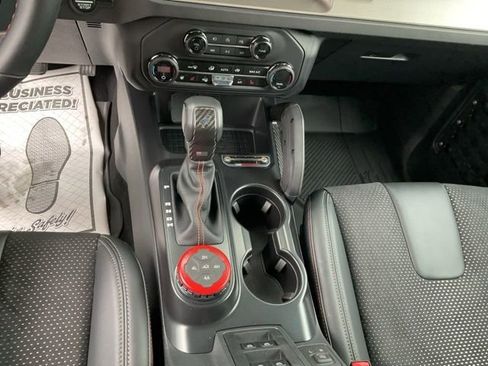 Used 2024 Ford Bronco Raptor w/ Interior Carbon Fiber Pack 6 AWD/4WD image 31