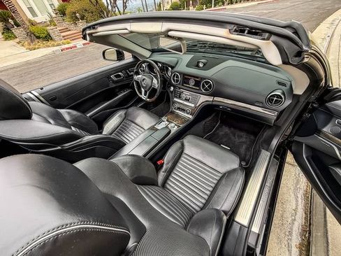 Used 2013 Mercedes-Benz SL 550 image 10