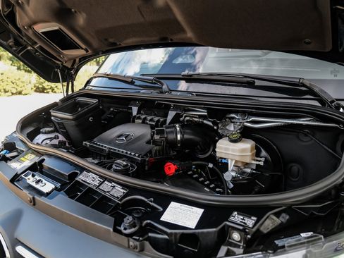 Used 2025 Mercedes-Benz Sprinter 2500 image 70