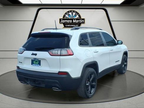 Used 2022 Jeep Cherokee Latitude Lux w/ Sun & Sound Group AWD/4WD image 4