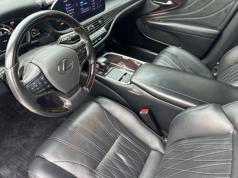 Used 2021 Lexus LS 500 w/ Interior Upgrade Package image 4