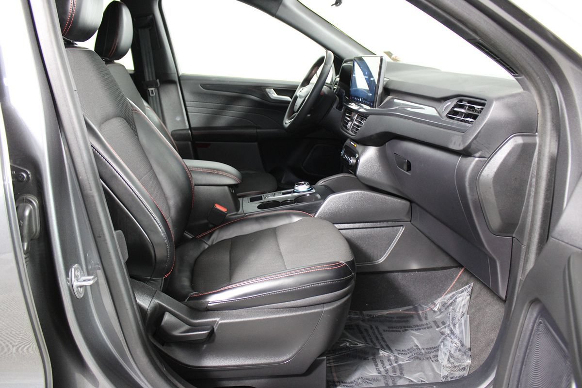 Used 2023 Ford Escape ST-Line Select w/ Tech Pack #1 AWD/4WD image 22