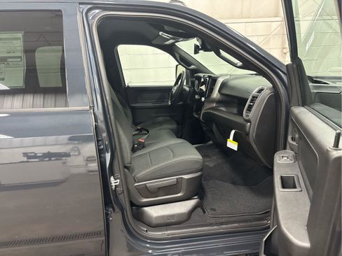 New 2026 RAM 2500 Tradesman AWD/4WD image 32