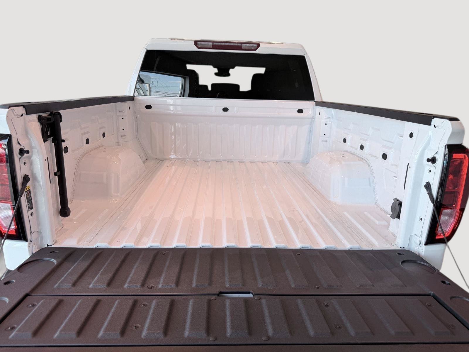 Used 2023 GMC Sierra 1500 Elevation AWD/4WD image 15