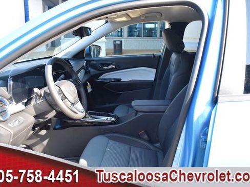 New 2026 Chevrolet Trax LT w/ Driver Confidence Package image 14