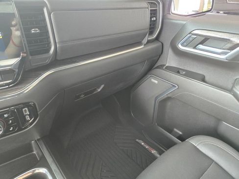 Used 2023 Chevrolet Silverado 1500 LTZ w/ LTZ Convenience Package II AWD/4WD image 34