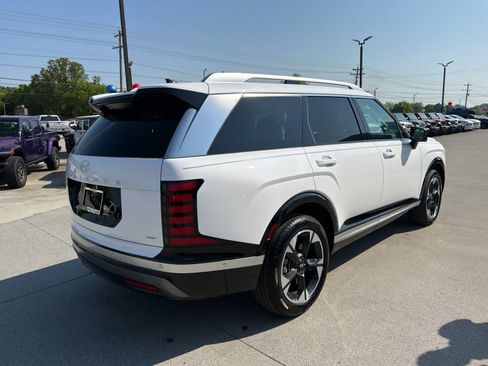 Used 2026 Hyundai Palisade Limited AWD/4WD image 7