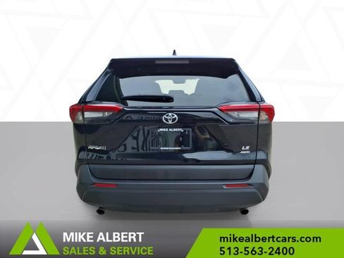 Used 2022 Toyota RAV4 LE AWD/4WD image 6